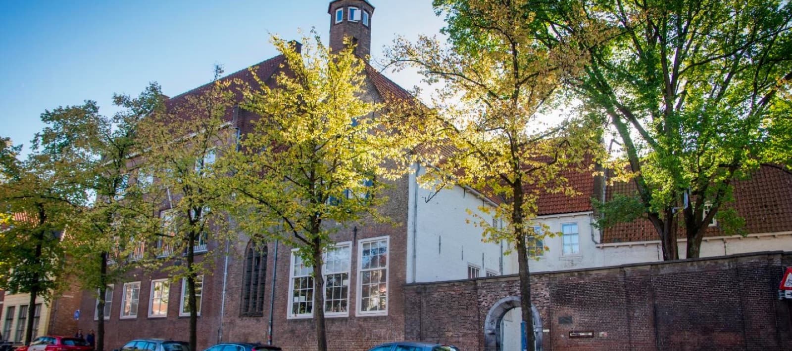 De sociëteit van Virgiel aan de Oude Delft